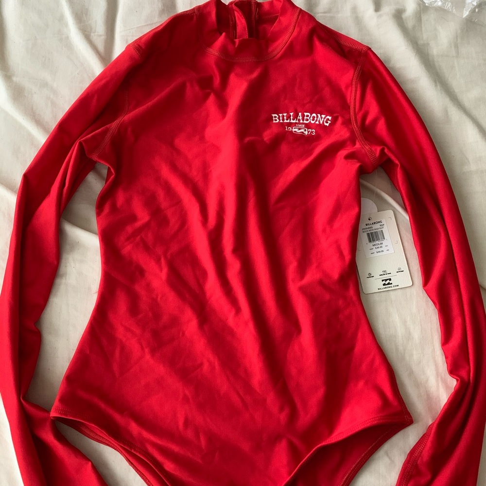 NWT True red billabong swimsuit.